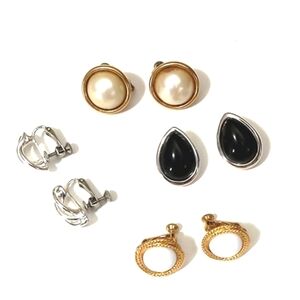 NAPIER VINTAGE LEVERBACK/SCREWBACK AND POST (4 PAIRS) EARRING LOT